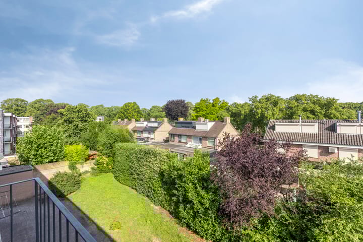 Foto 18 van Julianalaan 64