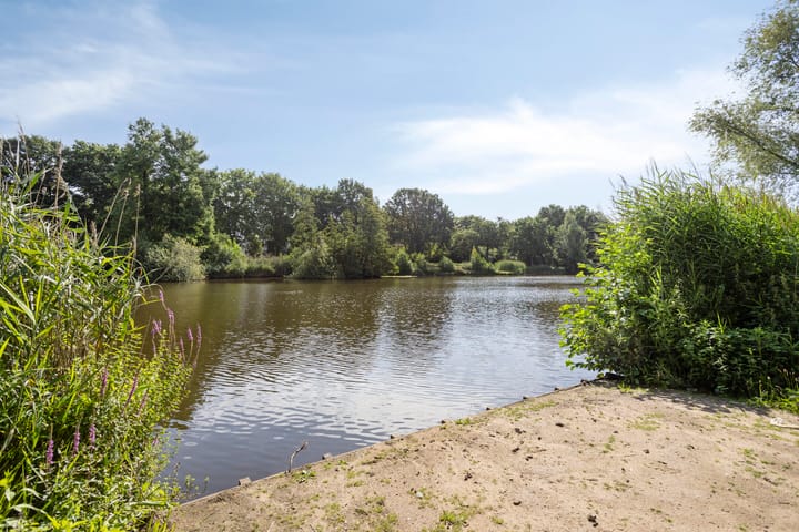 Foto 28 van Julianalaan 64