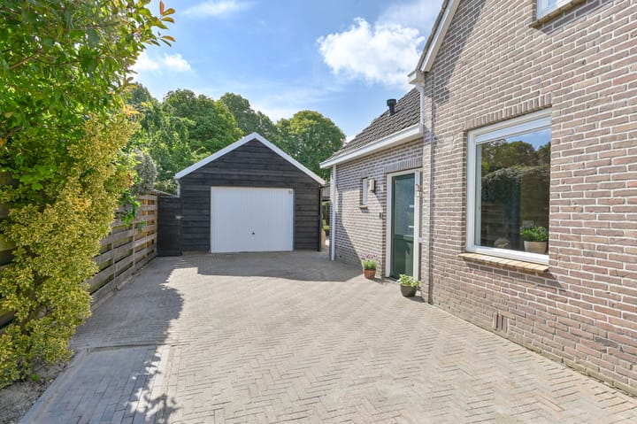 Foto 10 van Schoolstraat 25