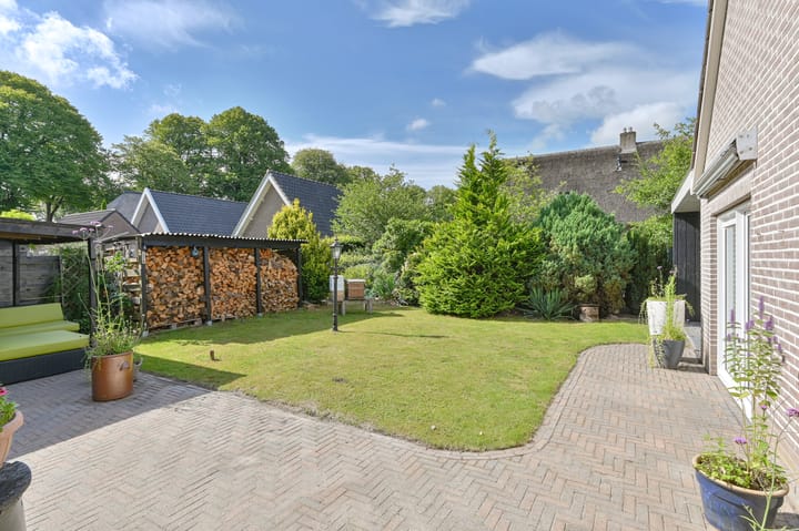 Foto 77 van Schoolstraat 25