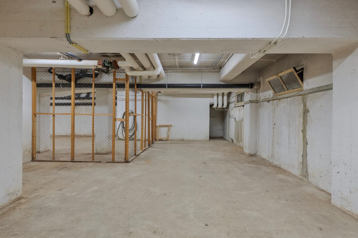 View photo 5 of Michelangelostraat 71-4L