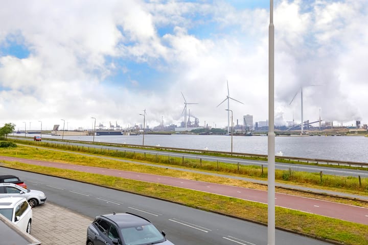 Foto 2 van Van der Zwaagstraat 2