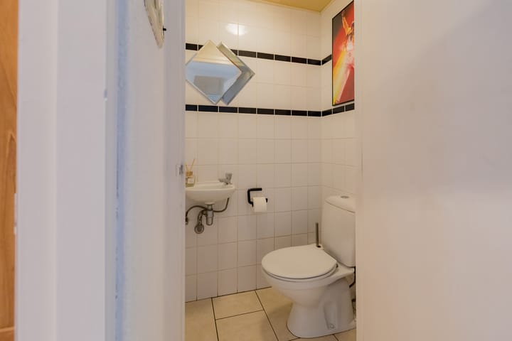 Foto 8 van Van der Zwaagstraat 2