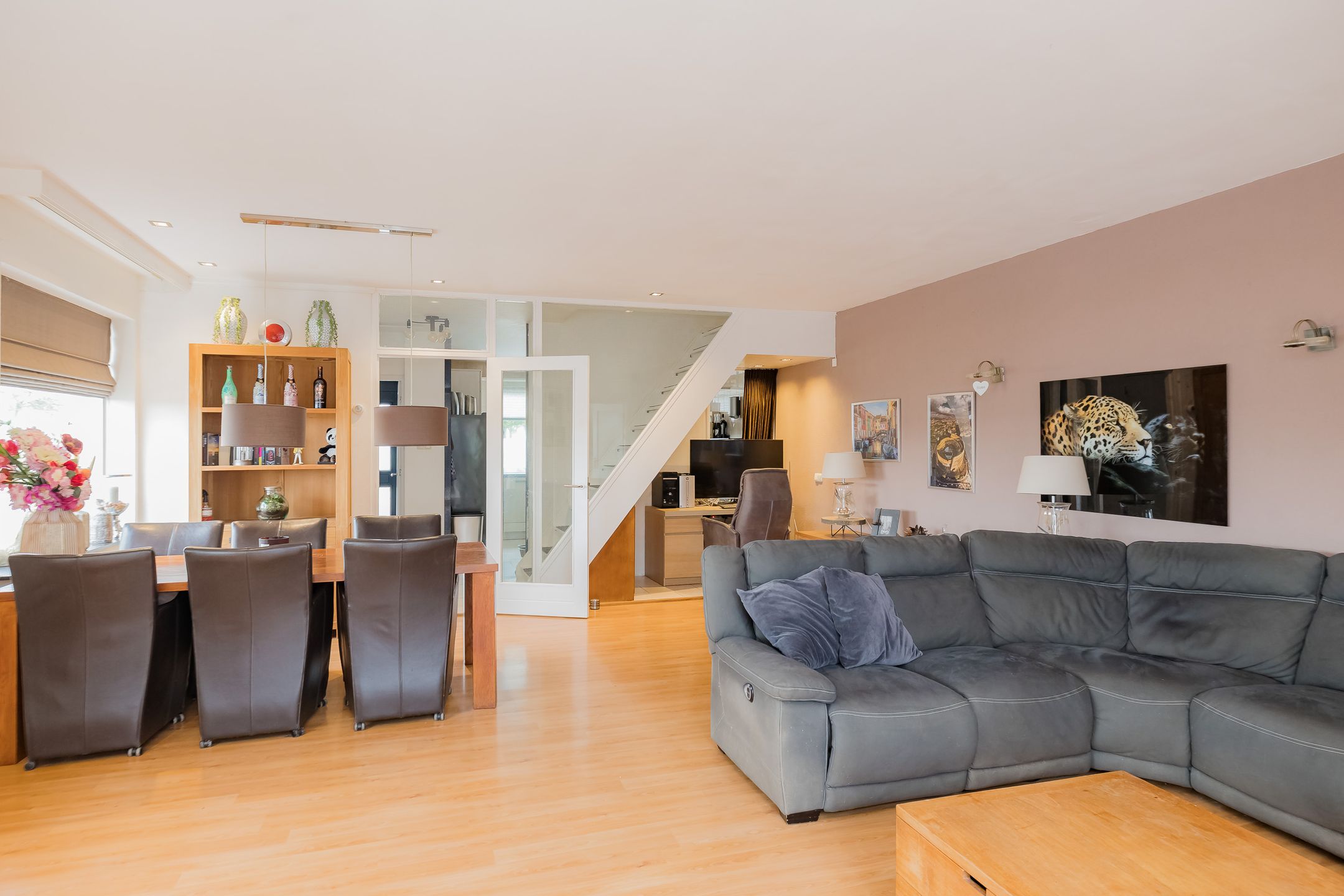 Photo 15 of Van der Zwaagstraat 2