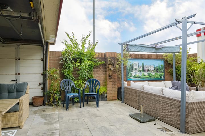 Foto 20 van Van der Zwaagstraat 2