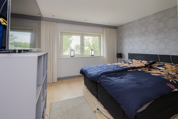 Foto 30 van Van der Zwaagstraat 2