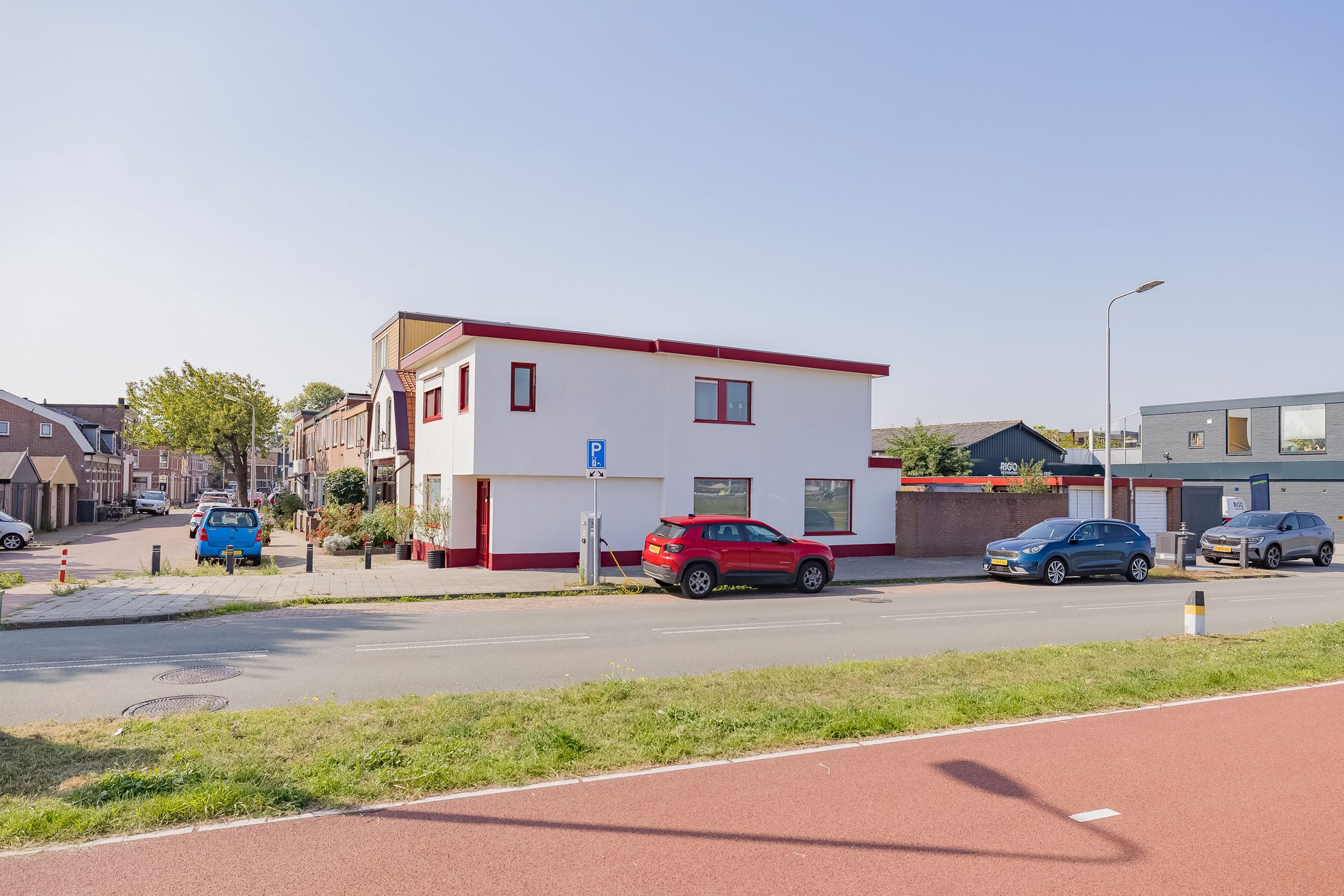 Photo 42 of Van der Zwaagstraat 2