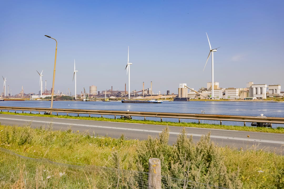 Photo 47 of Van der Zwaagstraat 2