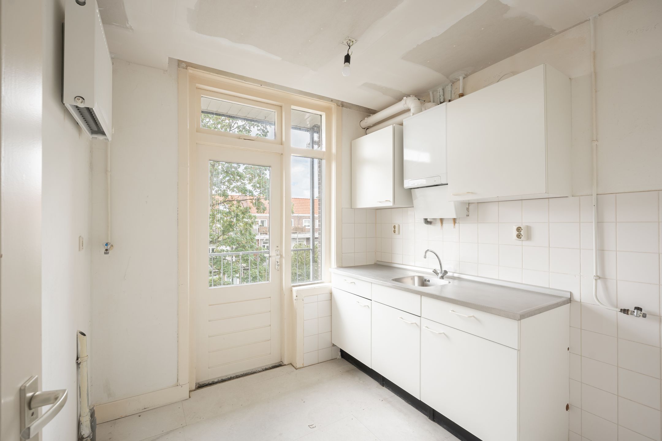 Photo 6 of Crynssenstraat 15-3