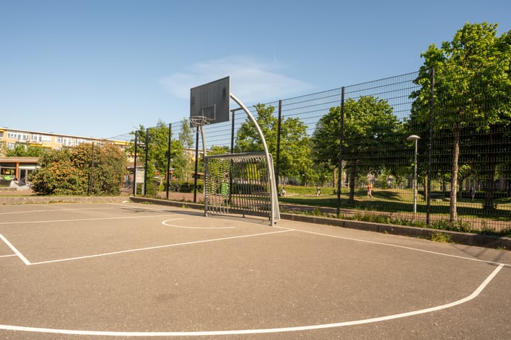 Photo 28 of Crynssenstraat 15-3