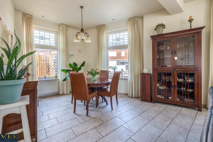 Foto 3 van Baarlosestraat 100