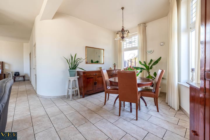 Foto 4 van Baarlosestraat 100