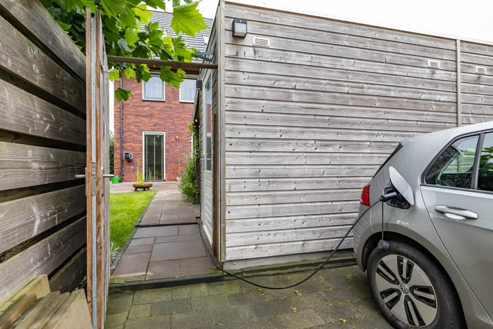 Foto 48 van Meeroeverslaan 228