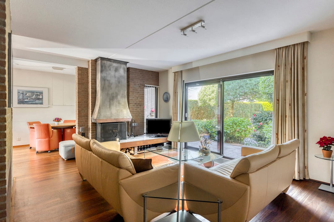 Photo 2 of Zuurbes 21