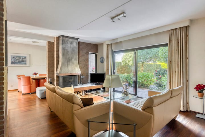 Foto 2 van Zuurbes 21