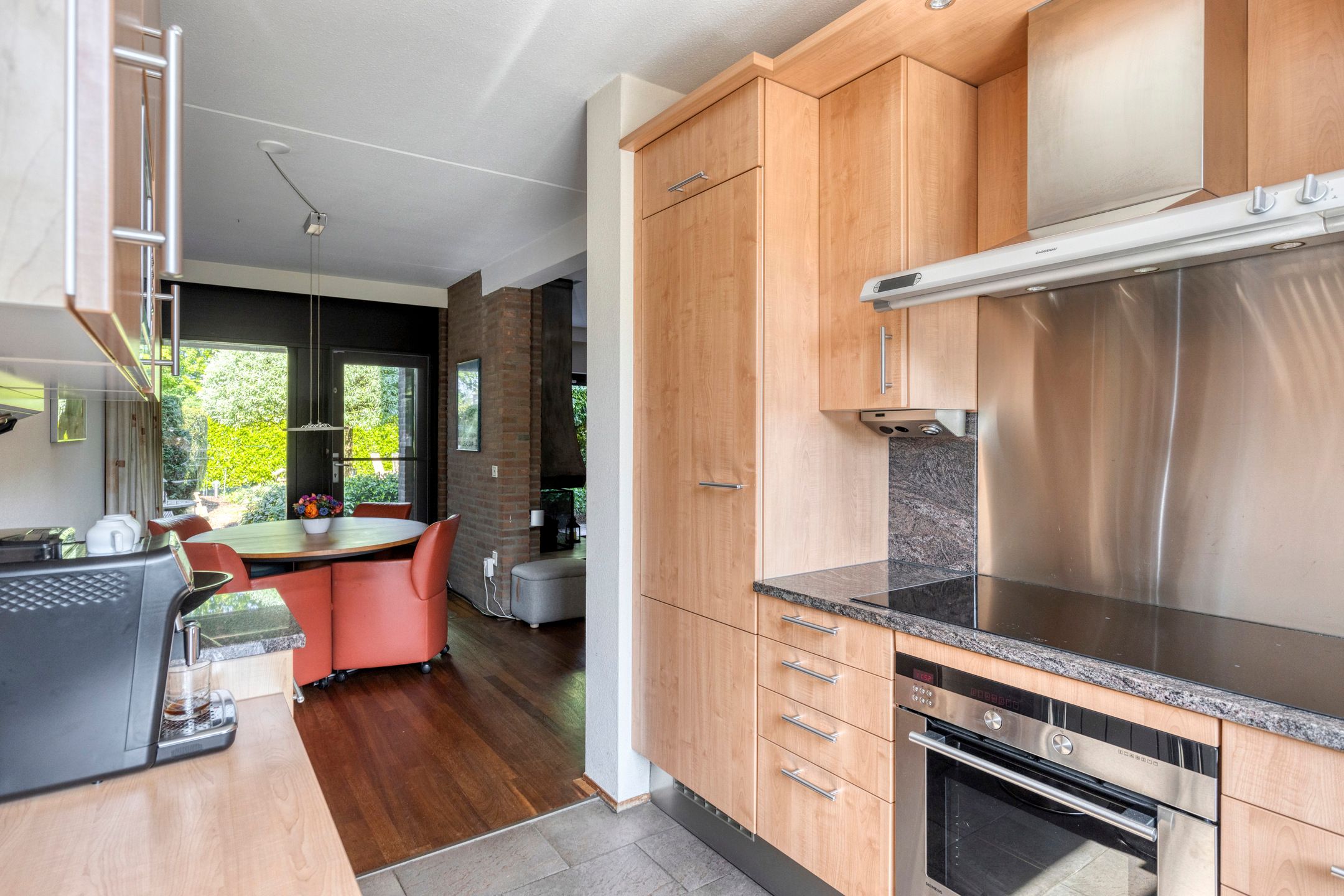 Photo 12 of Zuurbes 21