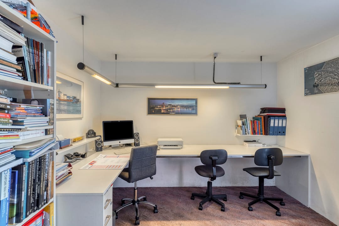 Photo 16 of Zuurbes 21