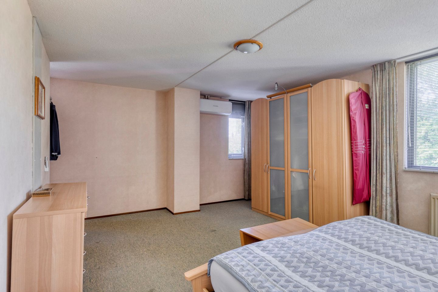 Photo 19 of Zuurbes 21