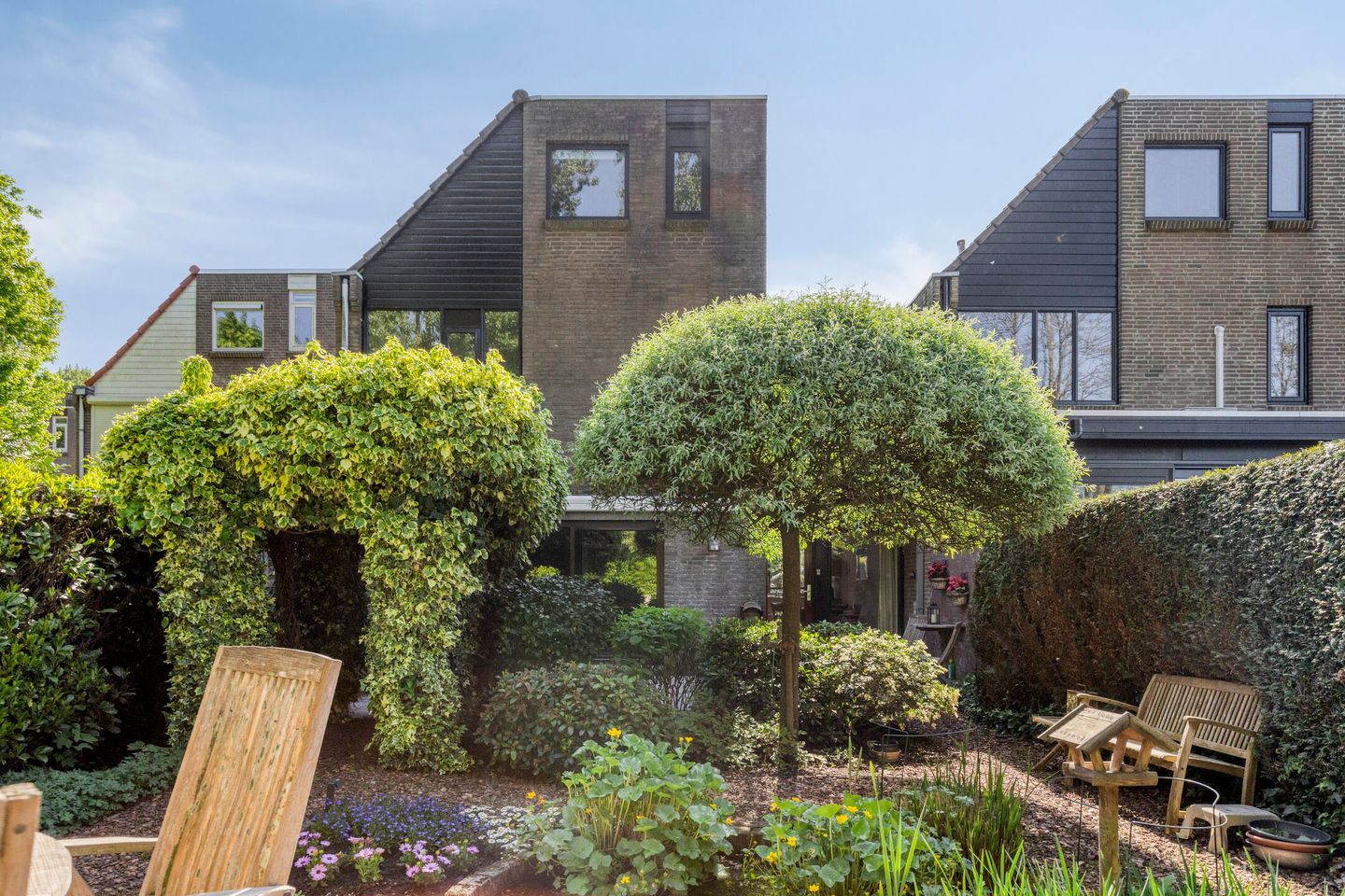 Photo 35 of Zuurbes 21