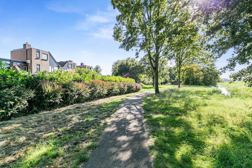 Photo 38 of Zuurbes 21