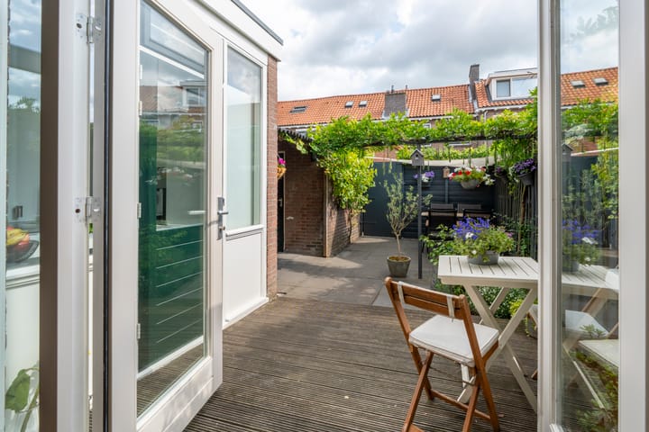 Foto 18 van Abeelstraat 13