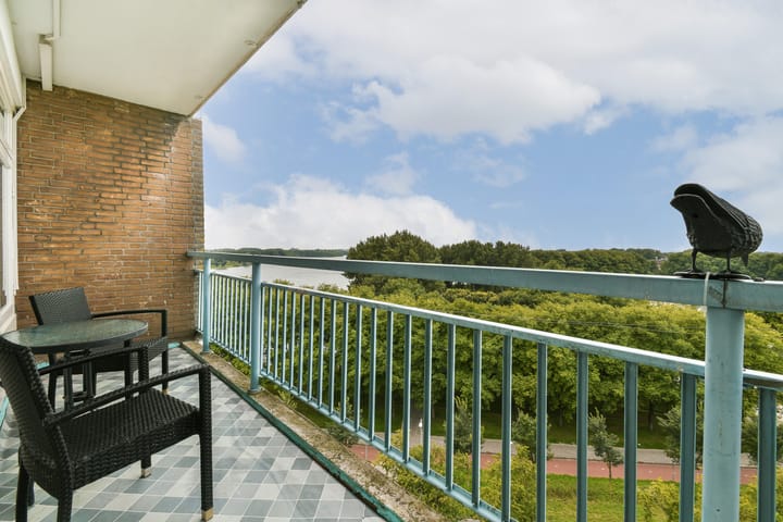 Photo 3 of Burgemeester Hogguerstraat 1077