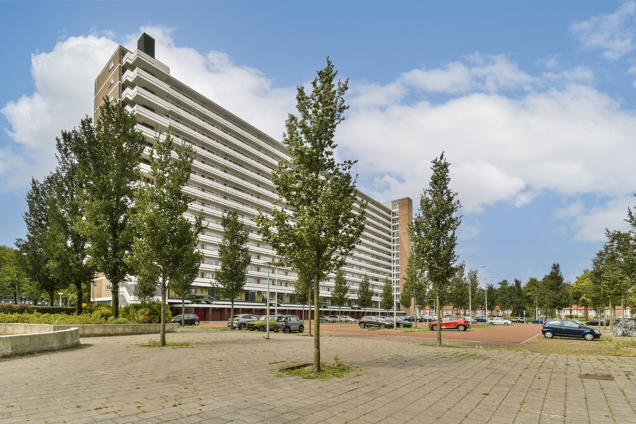 Photo 15 of Burgemeester Hogguerstraat 1077