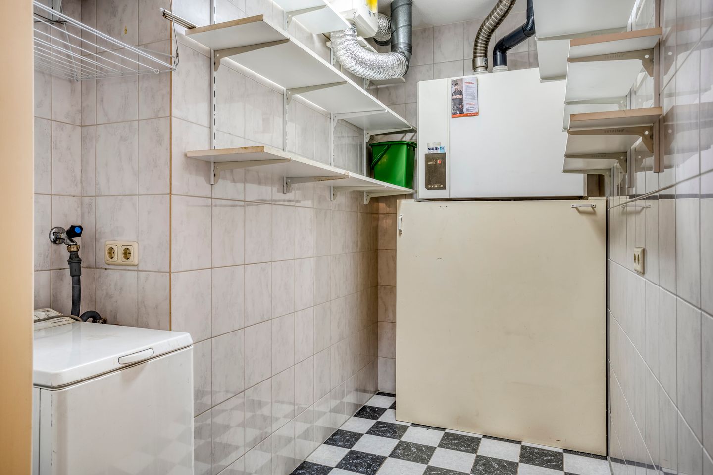 Foto 25 van Molenweg 11-B