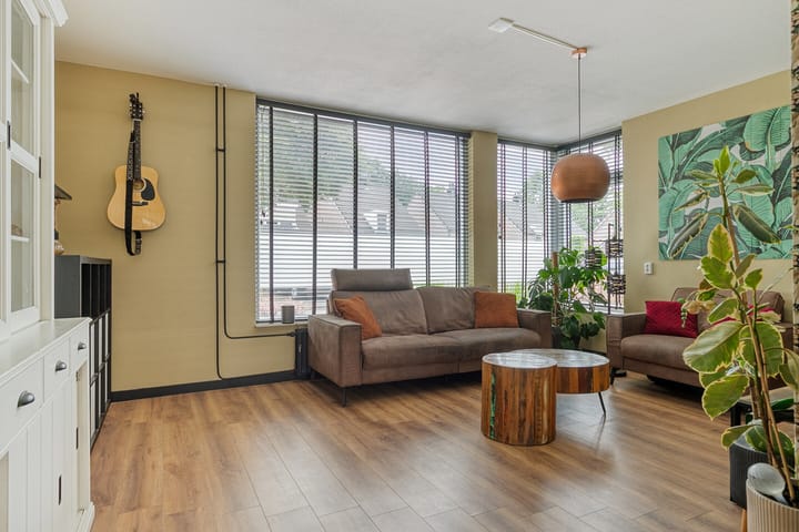 Foto 4 van Klokbeker 25