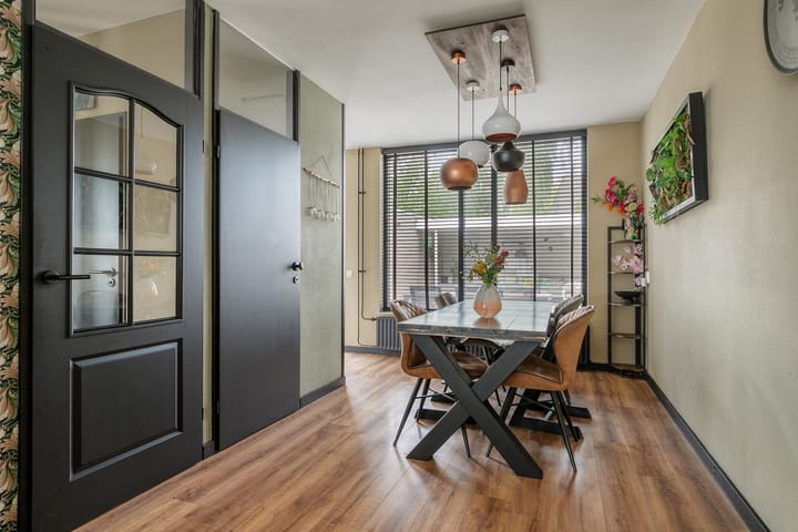 Foto 6 van Klokbeker 25