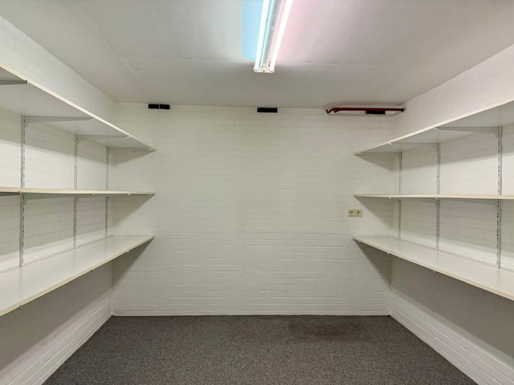 Photo 30 of Lage Esweg 5-A