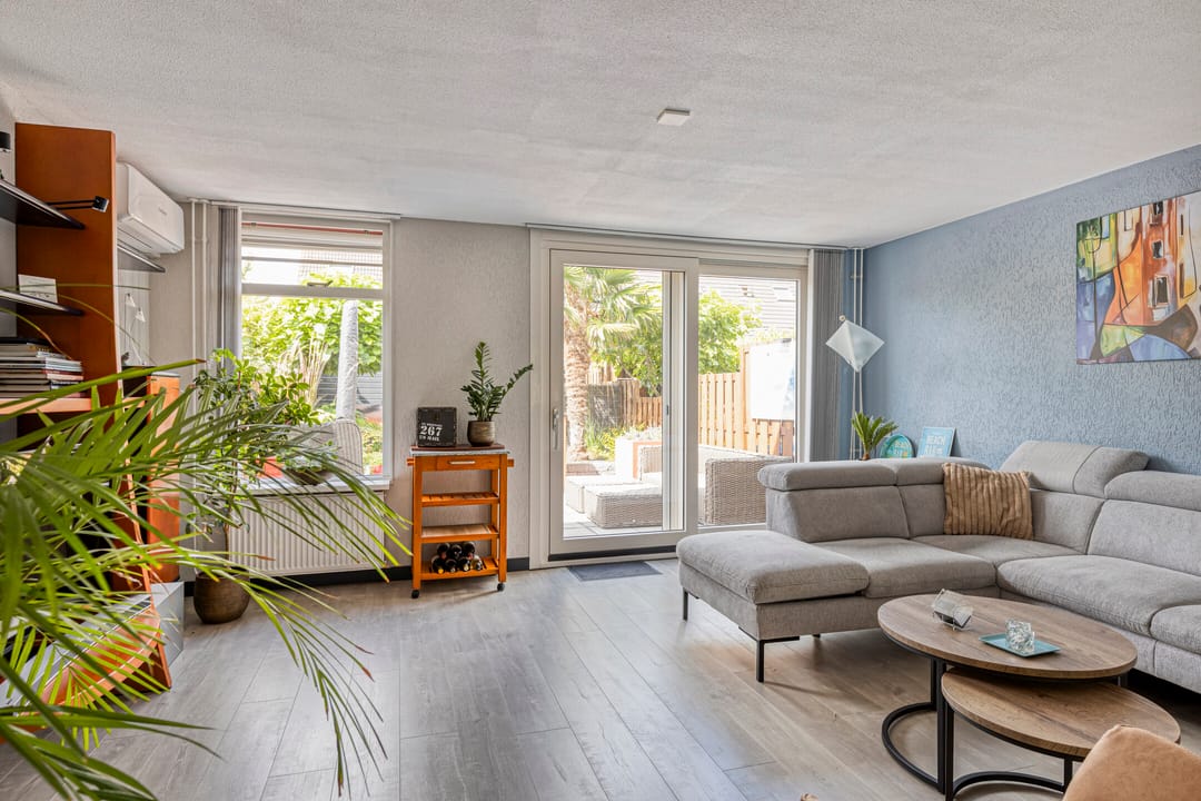 Foto 2 van Witte de Withplein 28