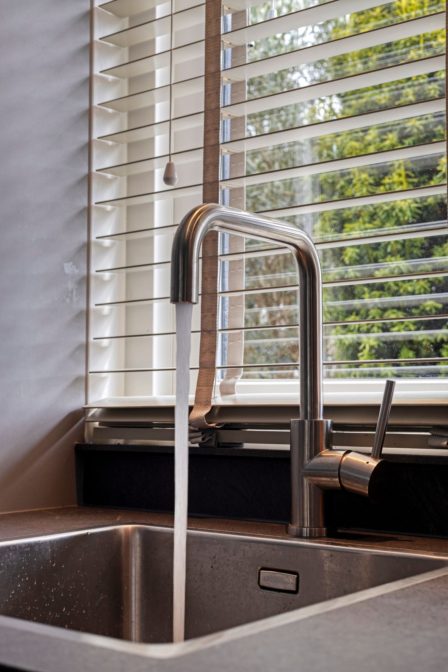 Foto 9 van Witte de Withplein 28