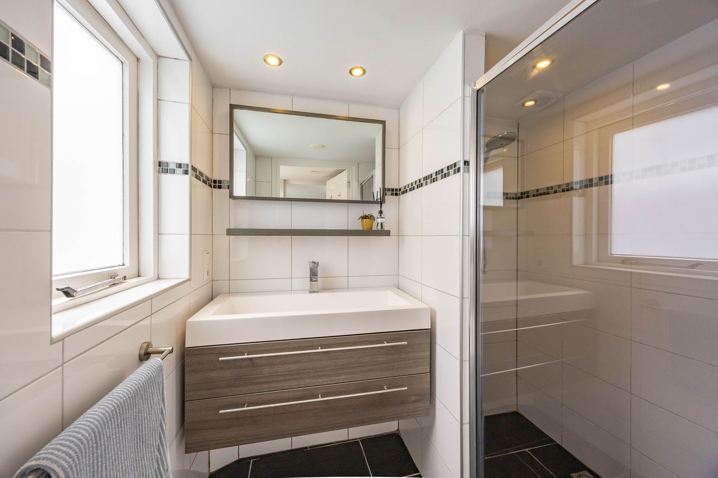 Foto 19 van Van Houtenlaan 14