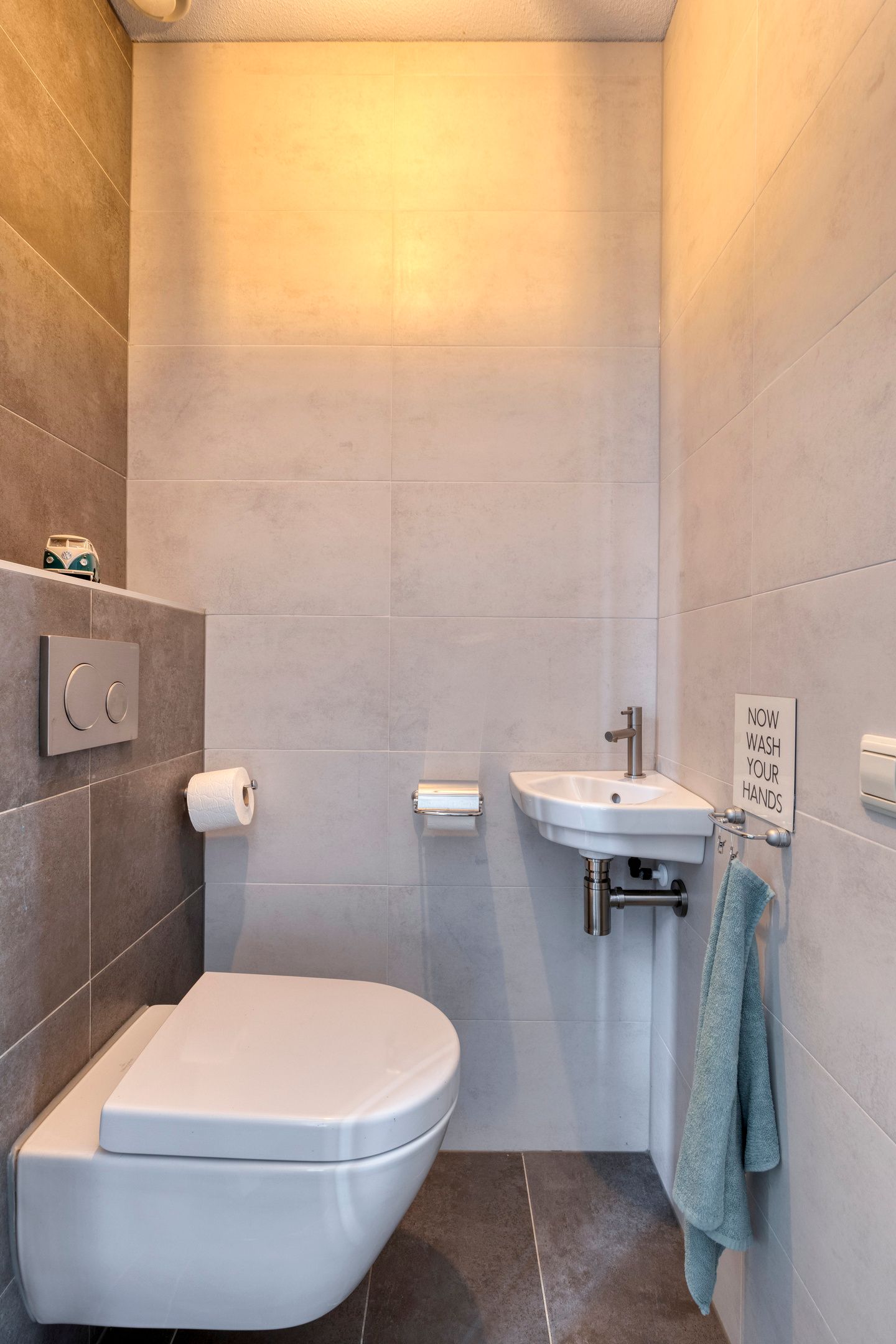 Foto 12 van Witte de Withplein 28