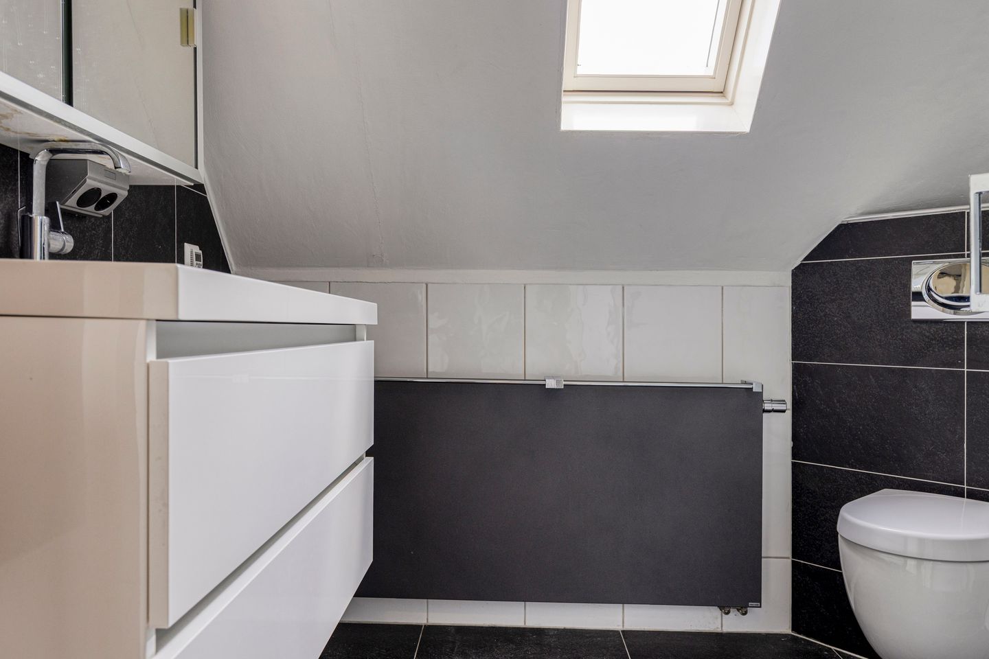 Foto 19 van Witte de Withplein 28