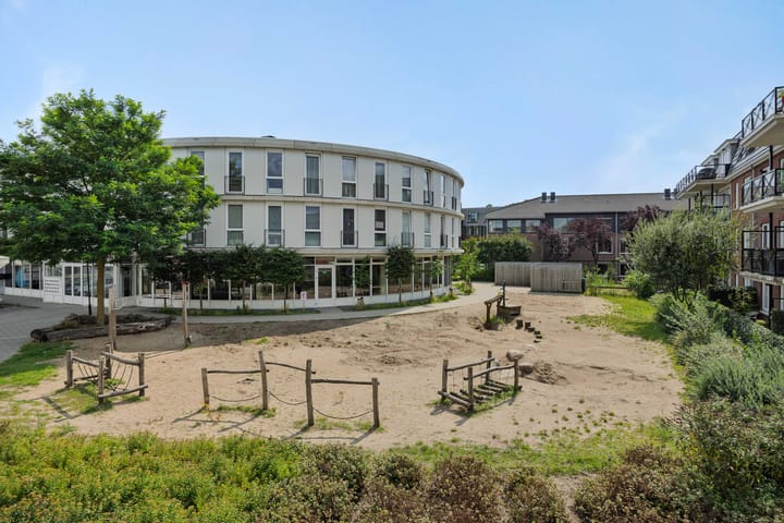 Foto 10 van Schoolstraat 16