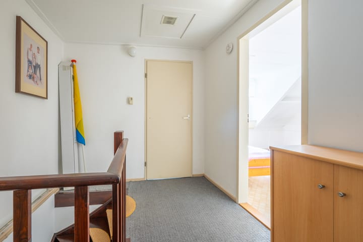 Photo 22 of Bernhardstraat 24