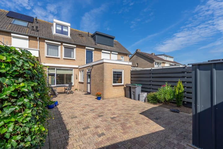 Photo 27 of Bernhardstraat 24