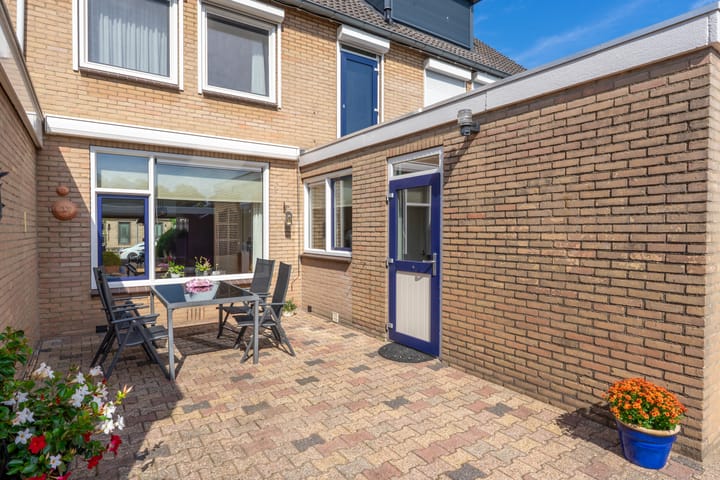 Photo 28 of Bernhardstraat 24