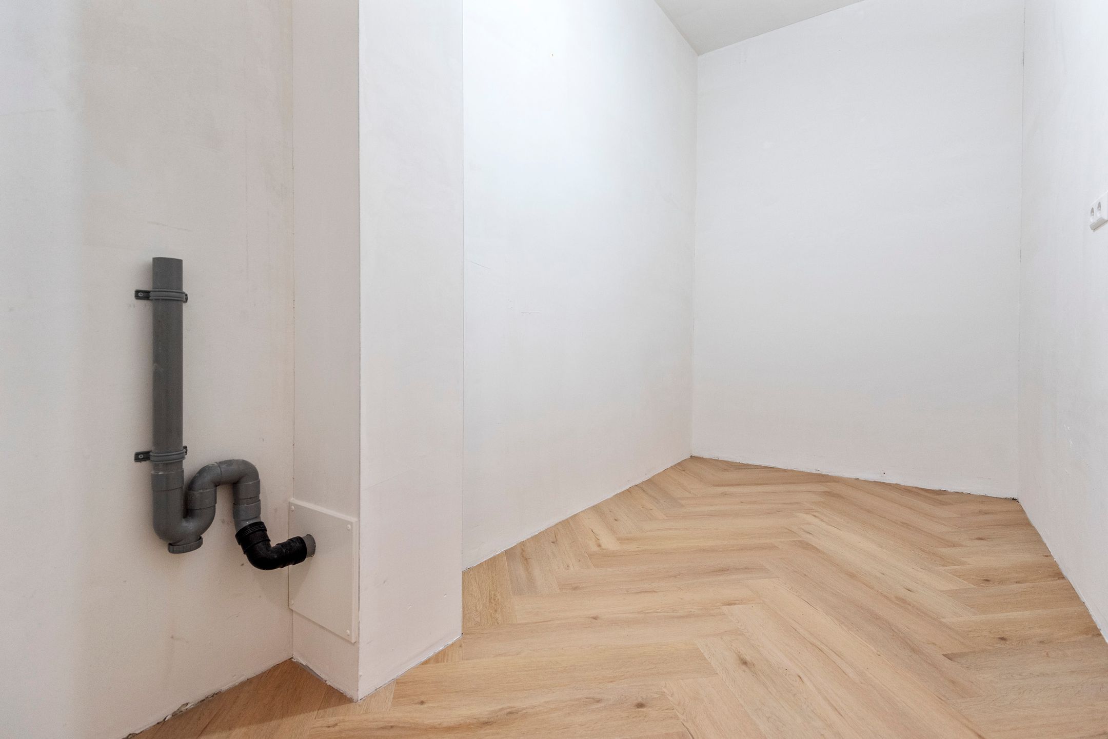 Foto 18 van Beneluxlaan 35