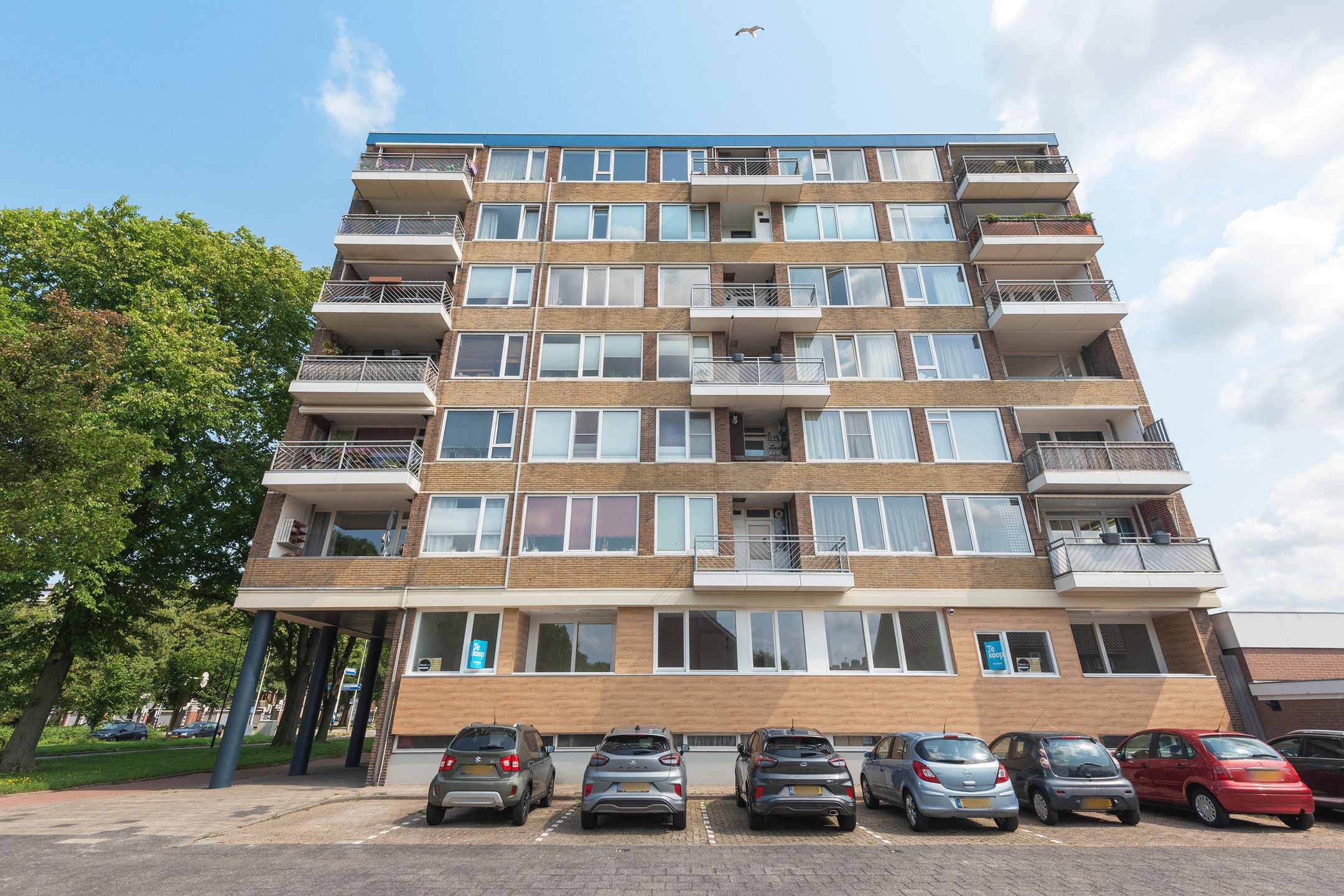 Foto 21 van Beneluxlaan 35