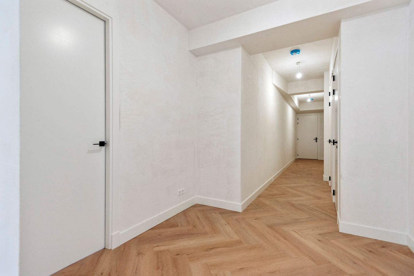 Foto 10 van Beneluxlaan 35-A