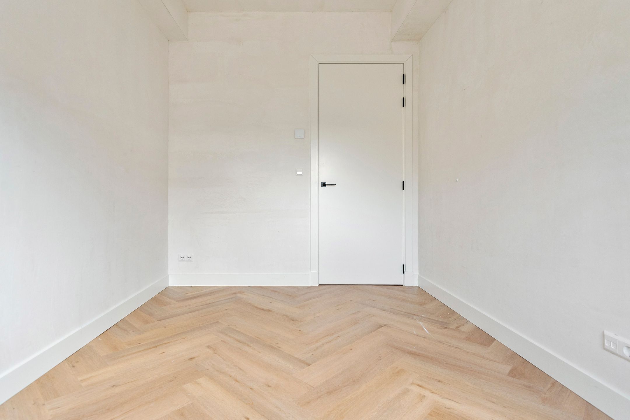 Foto 12 van Beneluxlaan 35-A