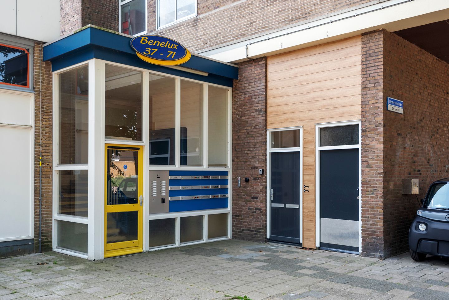 Foto 20 van Beneluxlaan 35-A