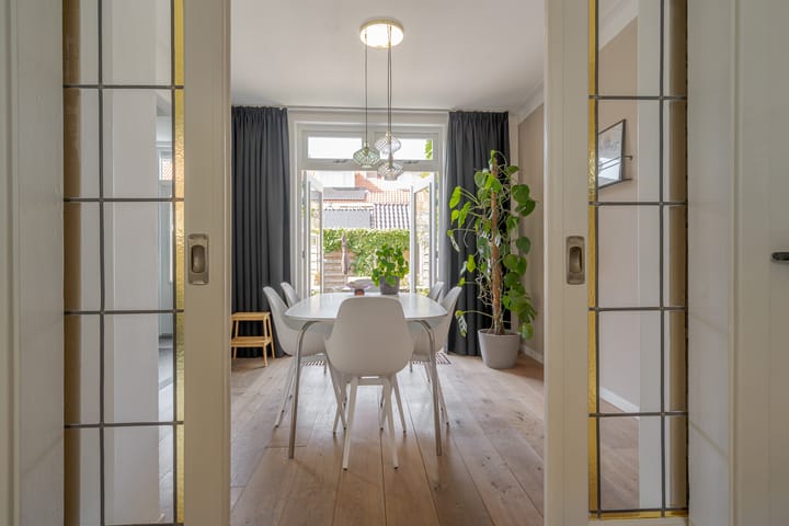 Foto 18 van Bilderdijkstraat 49