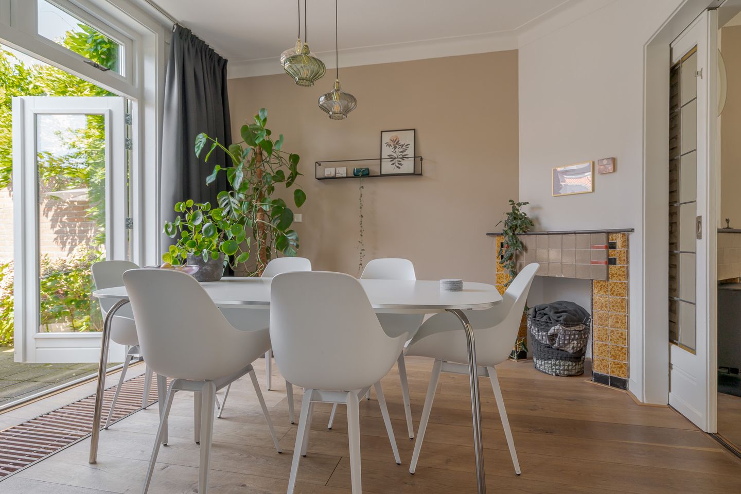 Photo 20 of Bilderdijkstraat 49