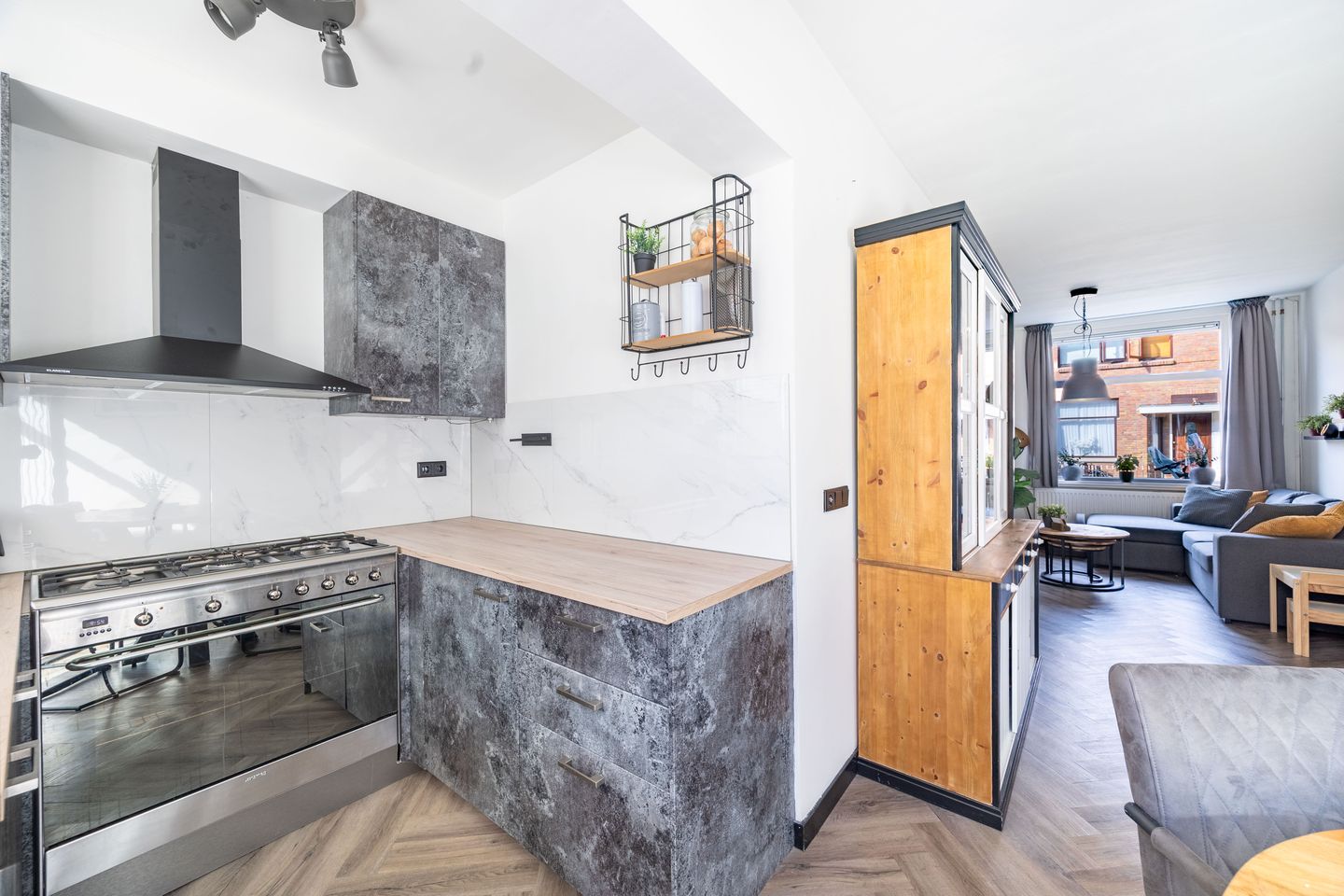 Photo 10 of Schoolmeesterstraat 26