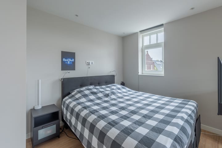 Foto 27 van Perierstraat 9