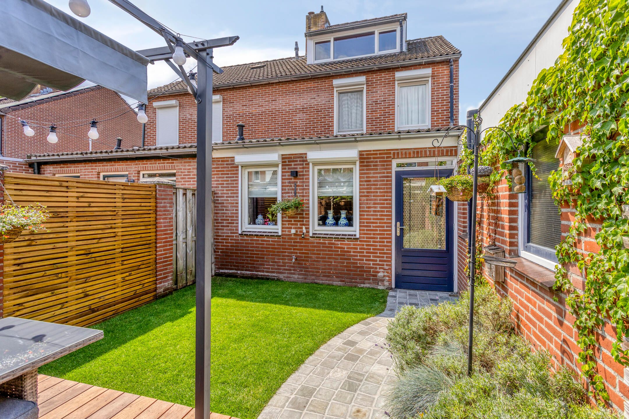 Foto 33 van Wijst 27